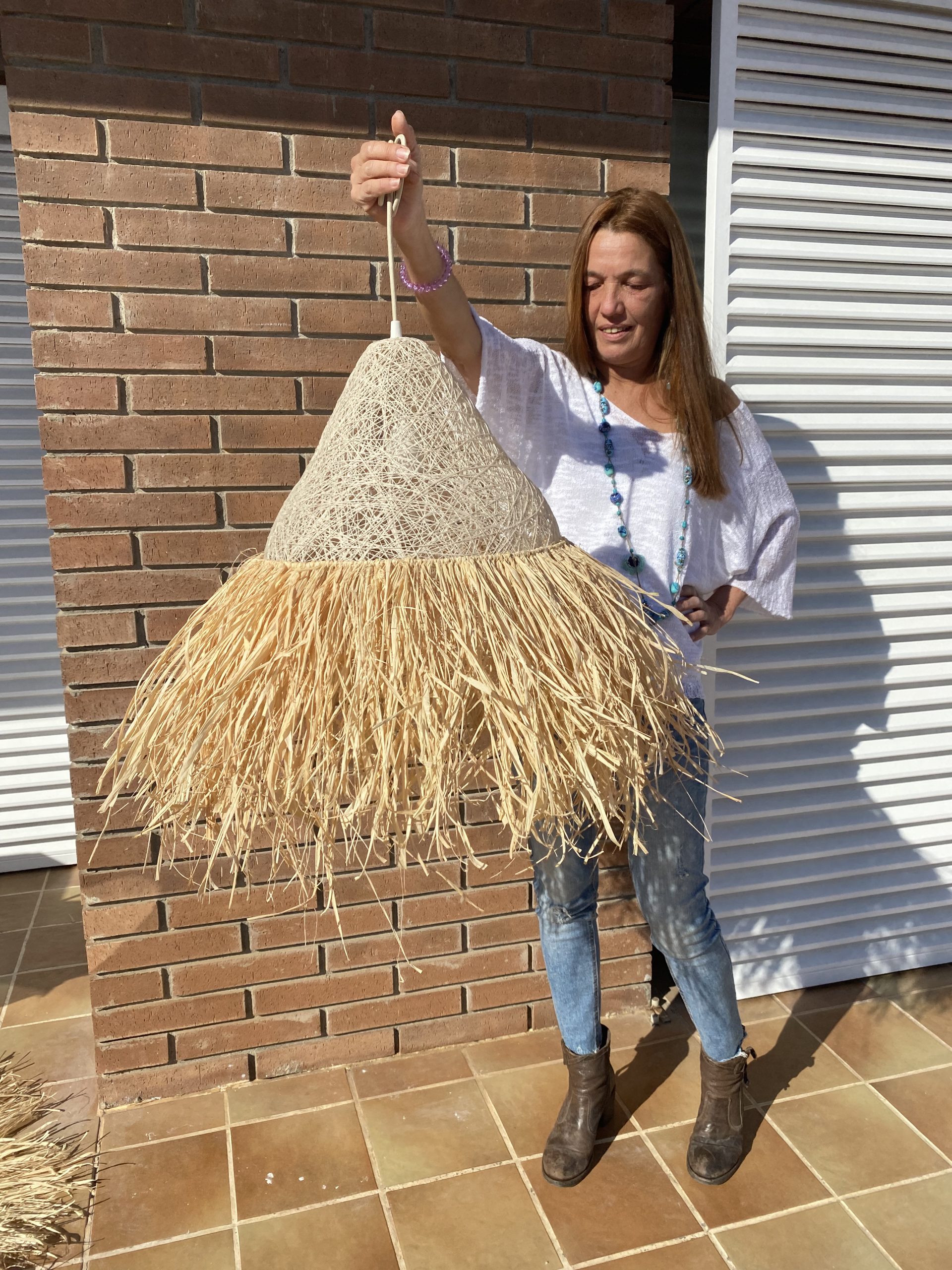 Lámpara de techo de rafia natural